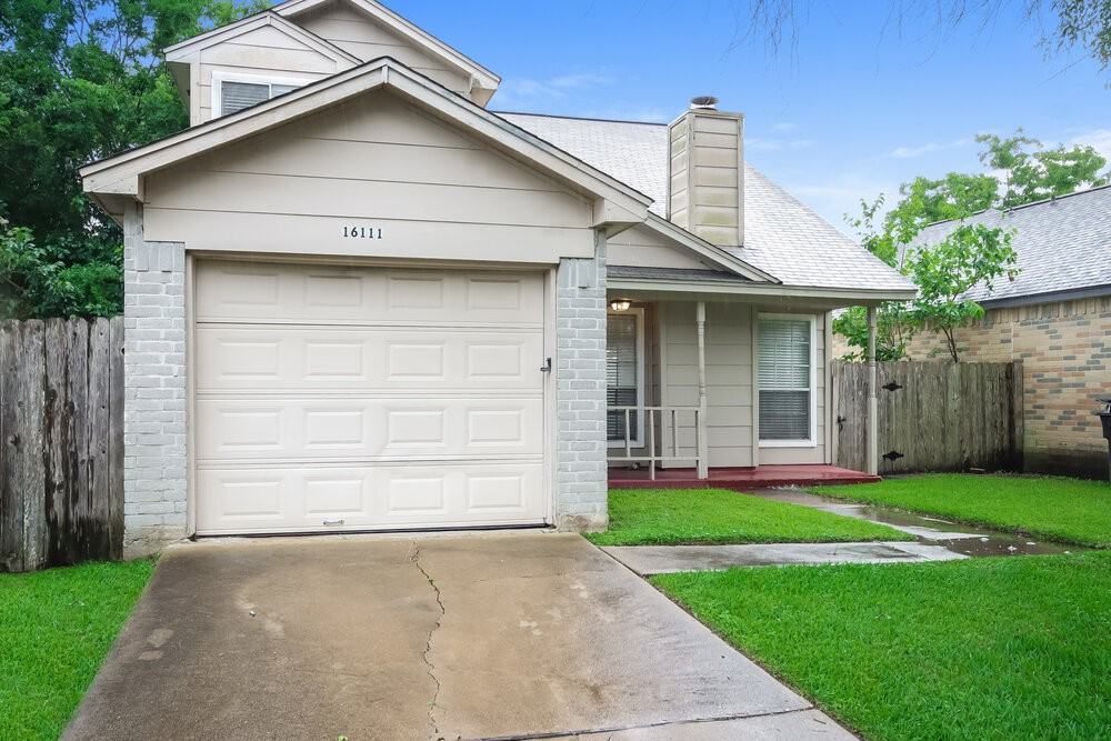 16111 Rosenridge Dr