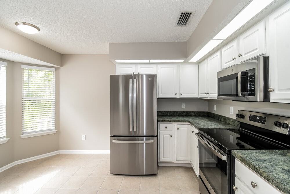 11294 Monument Landing Blvd - Photo 7 of 20