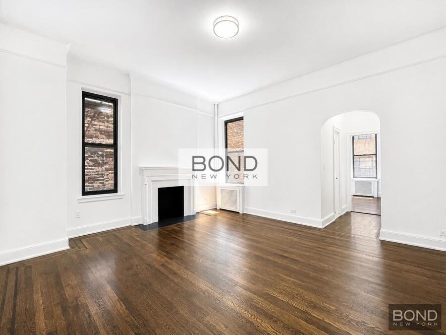 106 E 81st St #C - Photo 2 of 7