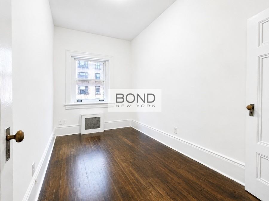 1134 Madison Ave #F - Photo 6 of 7