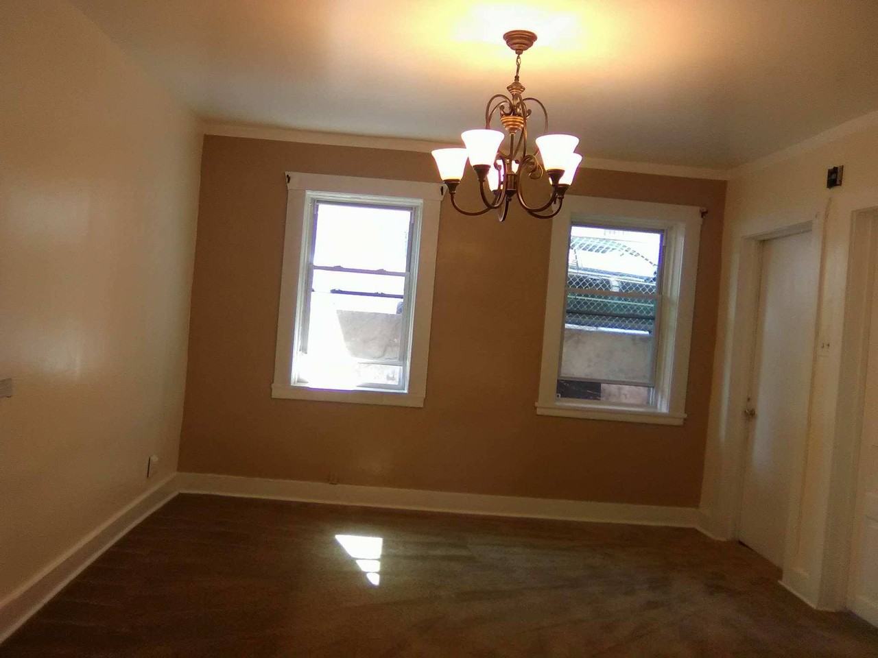 3011 S Arch St - Photo 2 of 14