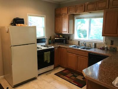 1016 Foster St - Photo 5 of 12