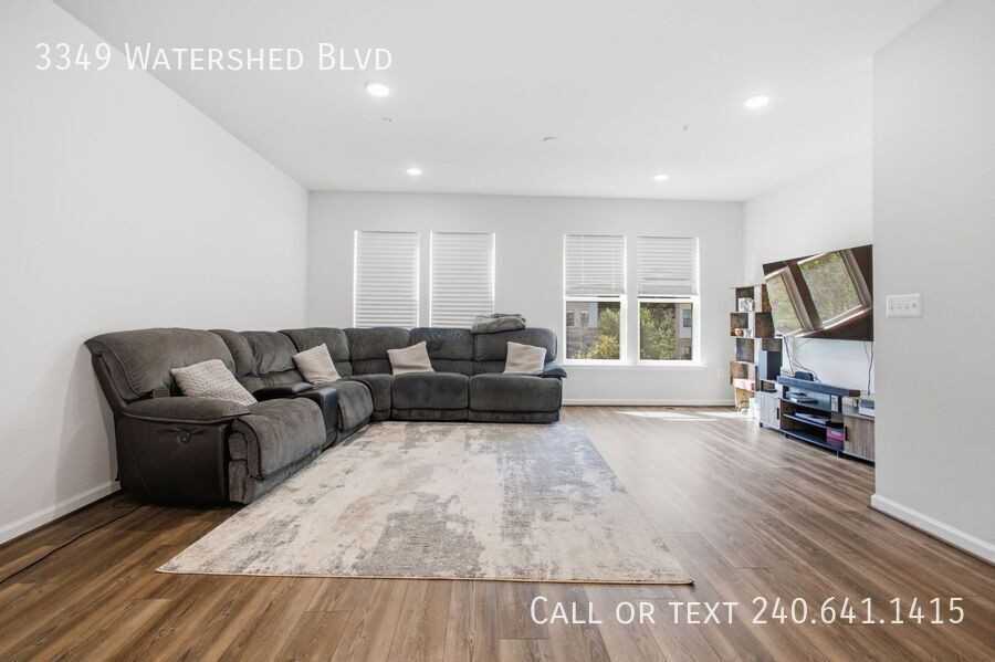 3349 Watershed Blvd - Photo 2 of 23
