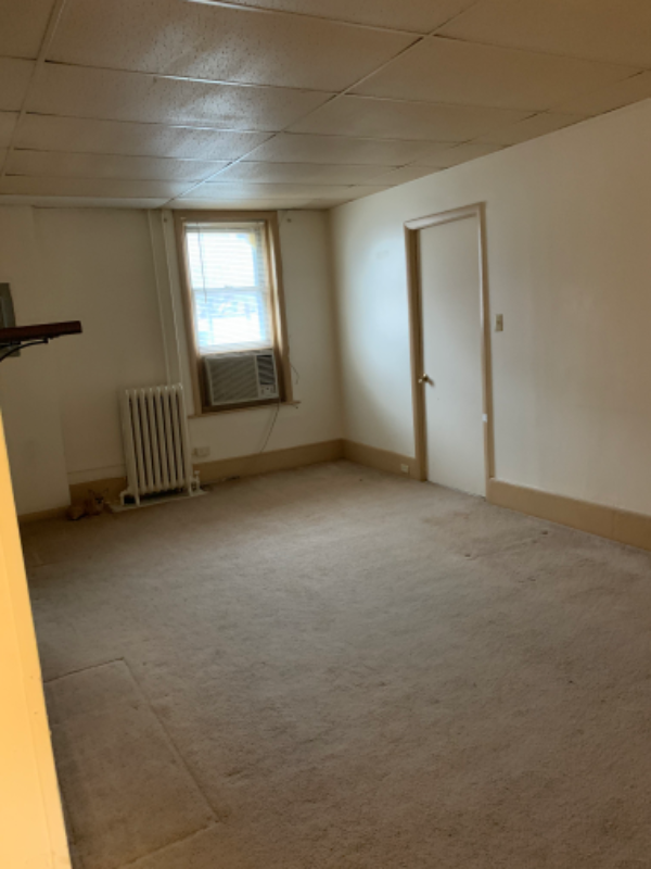 2550 Kutztown Rd #2R - Photo 3 of 18