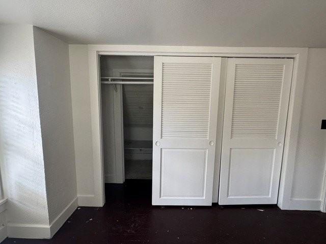 123 W Phoenix Ave - Photo 6 of 11
