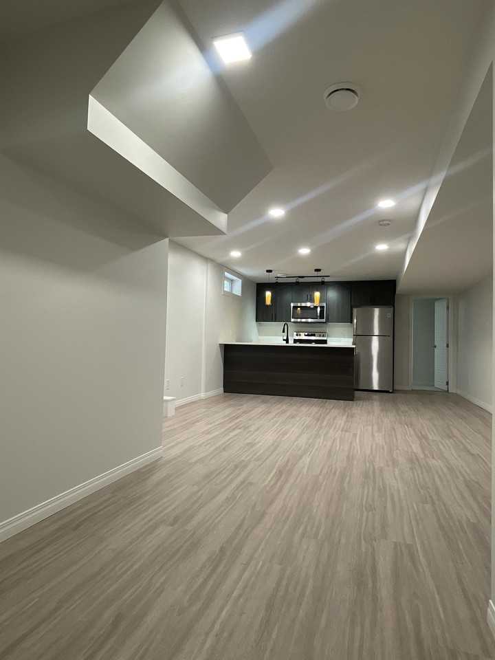 1812 36 St Nw #BS - Photo 5 of 10