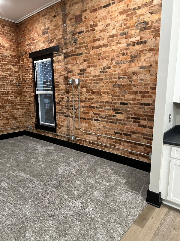 430 Main St - Photo 5 of 39