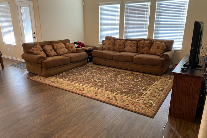 3105 Armstrong St #1 - Photo 6 of 11