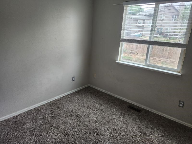 3483 Foxridge Dr - Photo 3 of 16