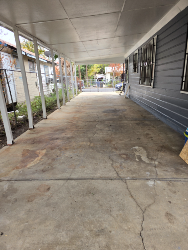 339 Leroux St - Photo 3 of 10