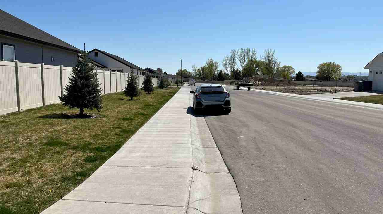 12453 Smugglers Basin St - Photo 3 of 20