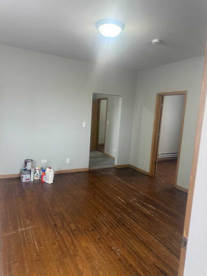 6223 S Major Ave #2R - Photo 6 of 9