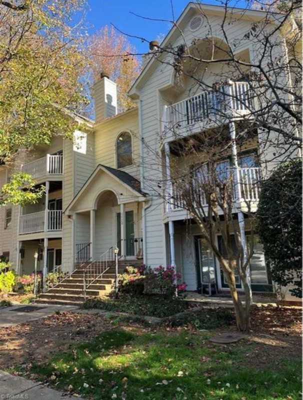 5928 W Friendly Ave #L - Photo 2 of 21
