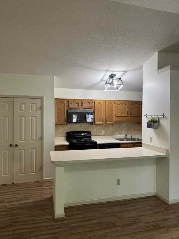 5928 W Friendly Ave #L - Photo 5 of 21