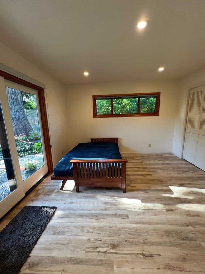 7840 Valentine Ave - Photo 5 of 14