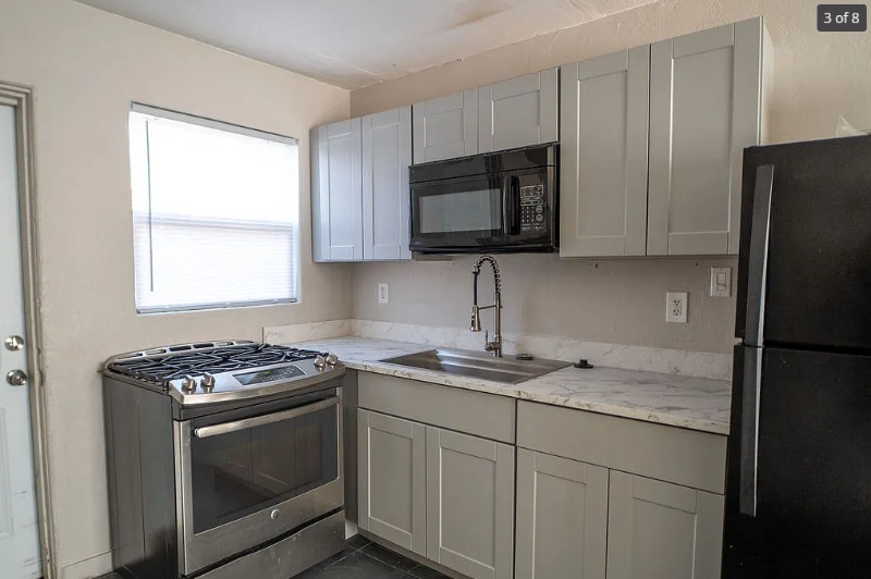 1022 S Montezuma Ave #2