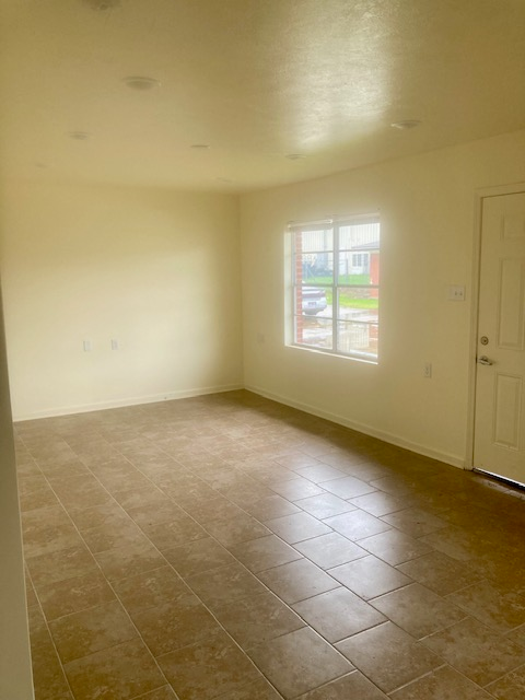 1001 Mcdonald Dr #11 - Photo 4 of 8