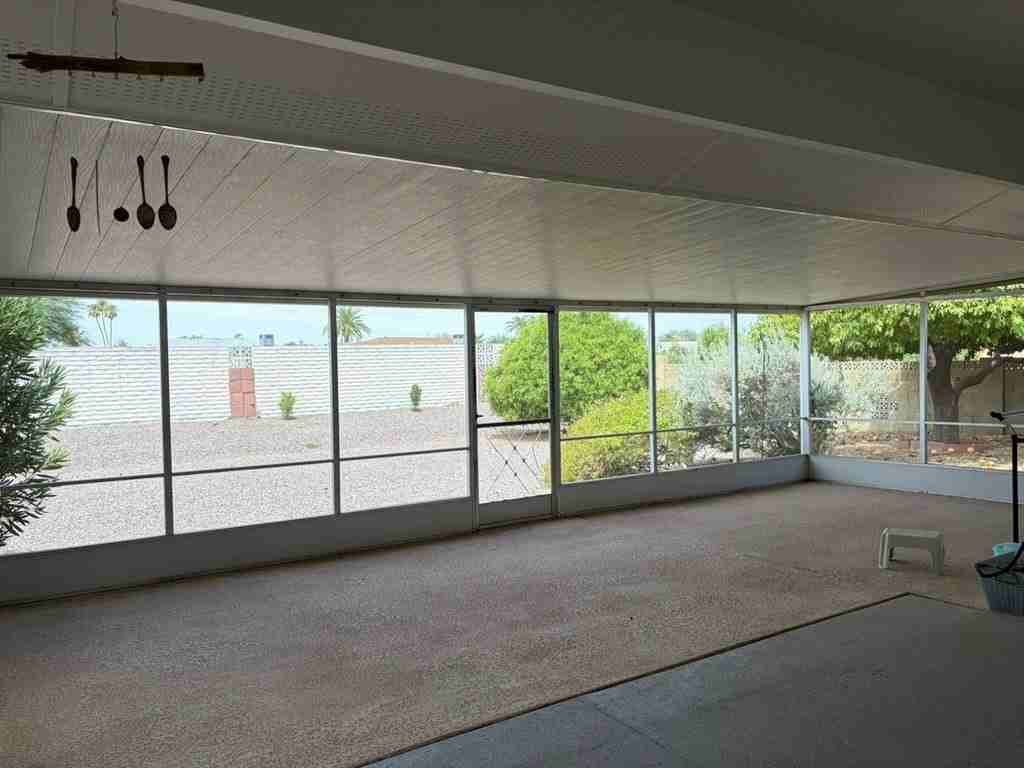 20018 N Lake Forest Dr - Photo 3 of 22