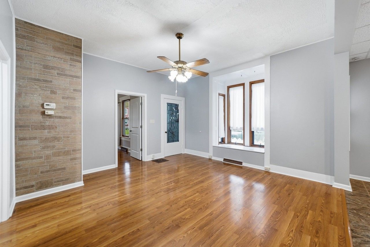 411 N Madison St #A - Photo 3 of 12