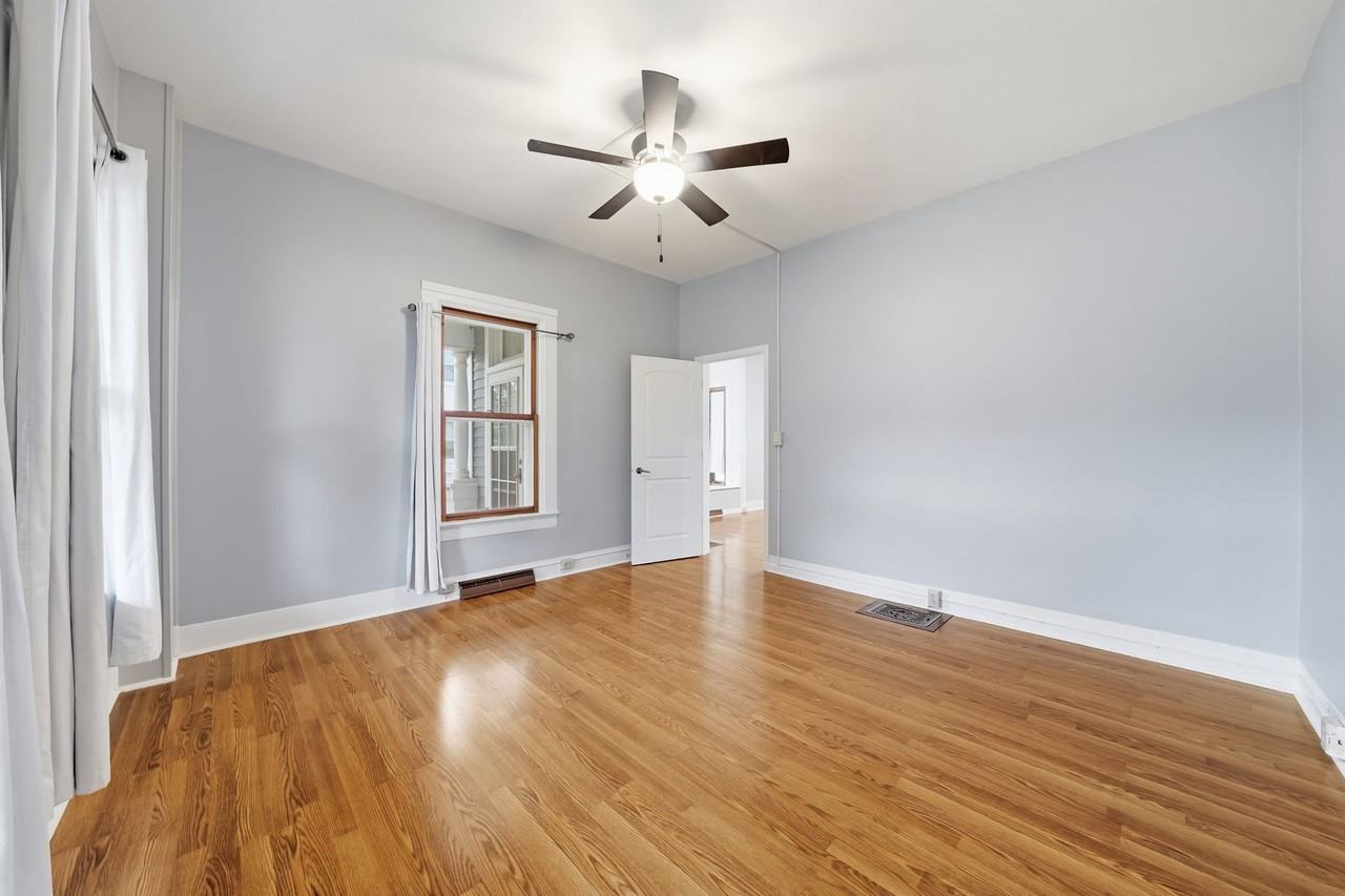 411 N Madison St #A - Photo 5 of 12