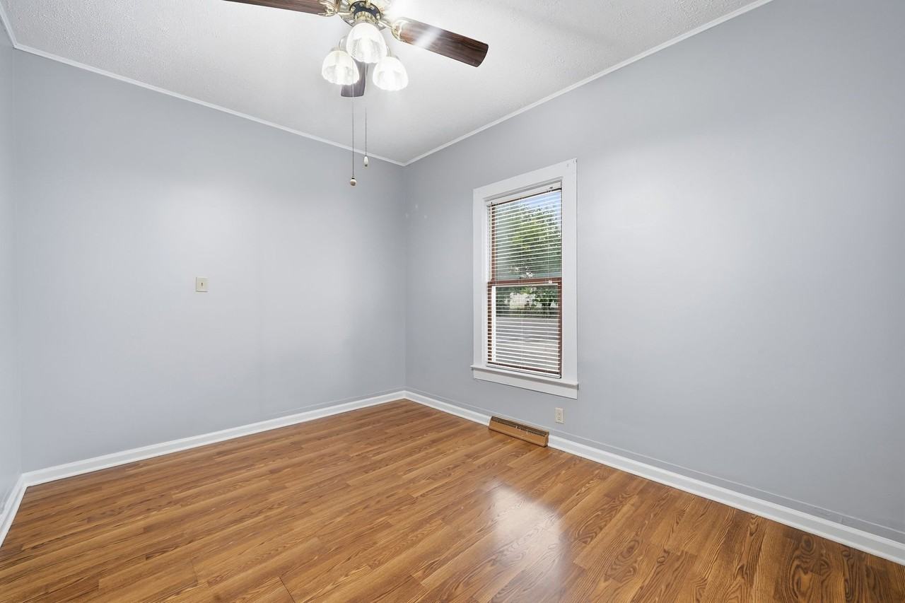 411 N Madison St #A - Photo 7 of 12