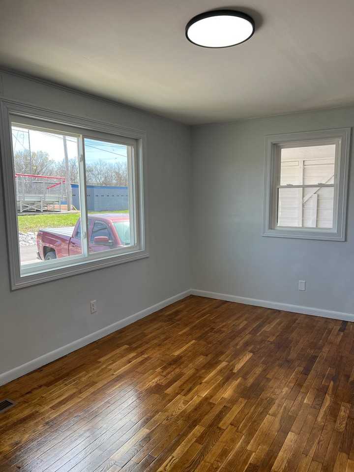 155 Crabb Ave - Photo 3 of 6