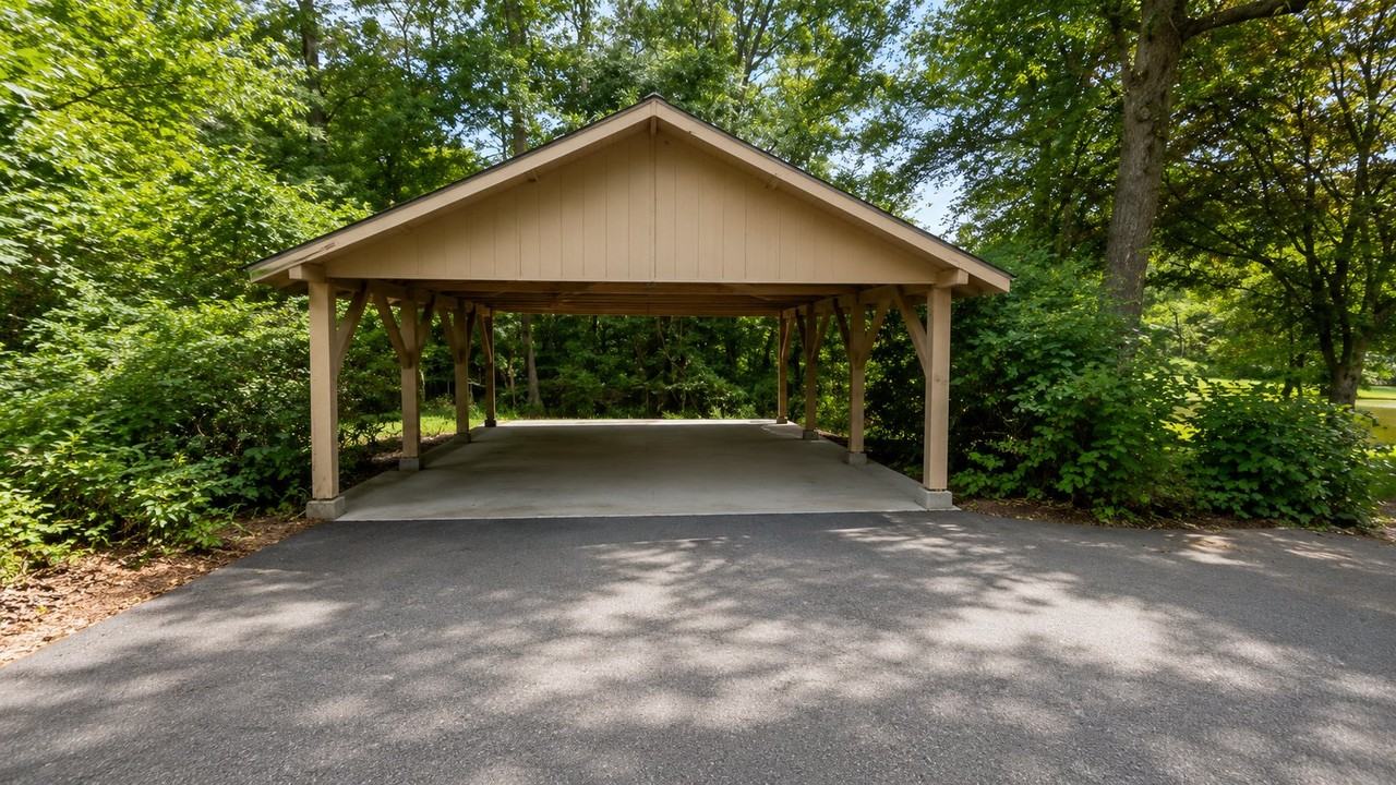 627 Froglevel Rd - Photo 3 of 16