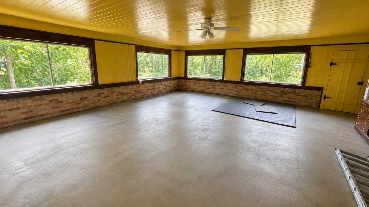 627 Froglevel Rd - Photo 5 of 16