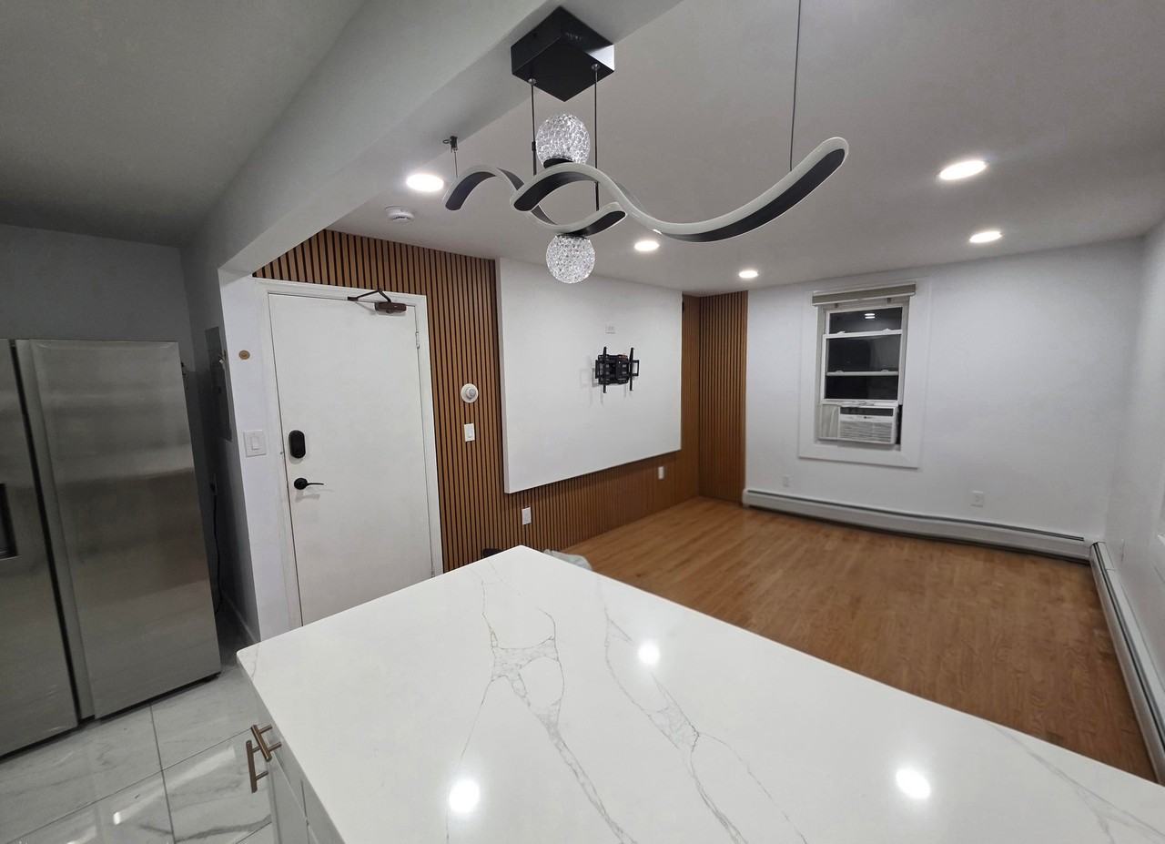 478 Fabyan Pl #1L
