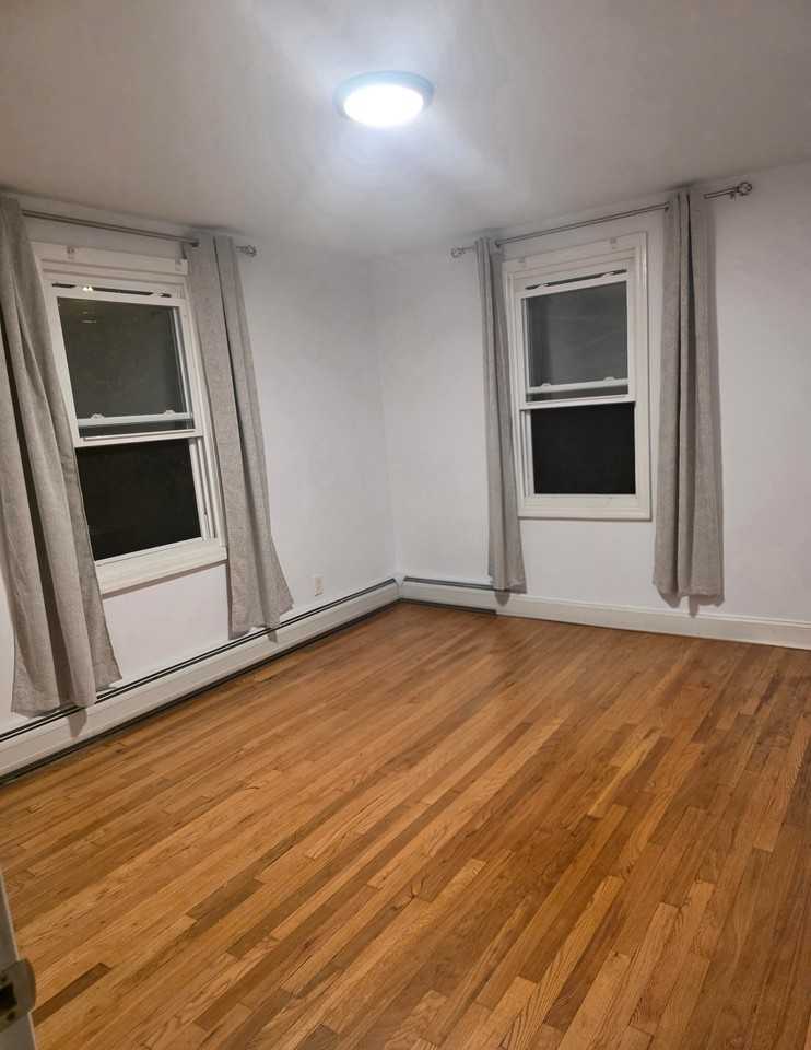 478 Fabyan Pl #1L - Photo 7 of 10