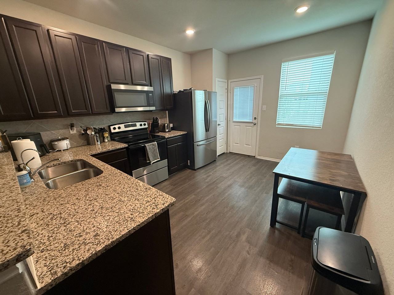 10234 Melissa Ranch Blvd - Photo 4 of 17
