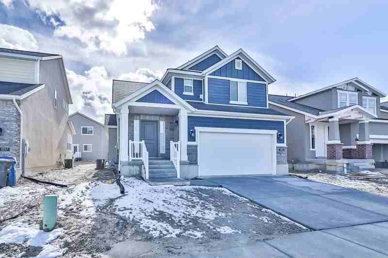 1063 W Osprey Dr - Photo 3 of 43