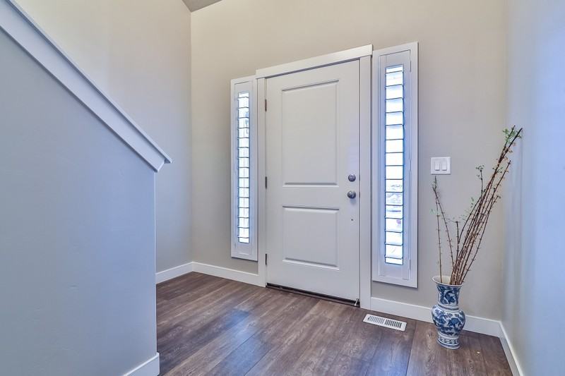 1063 W Osprey Dr - Photo 5 of 43