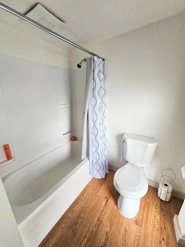 60 Elm St #3 - Photo 2 of 5