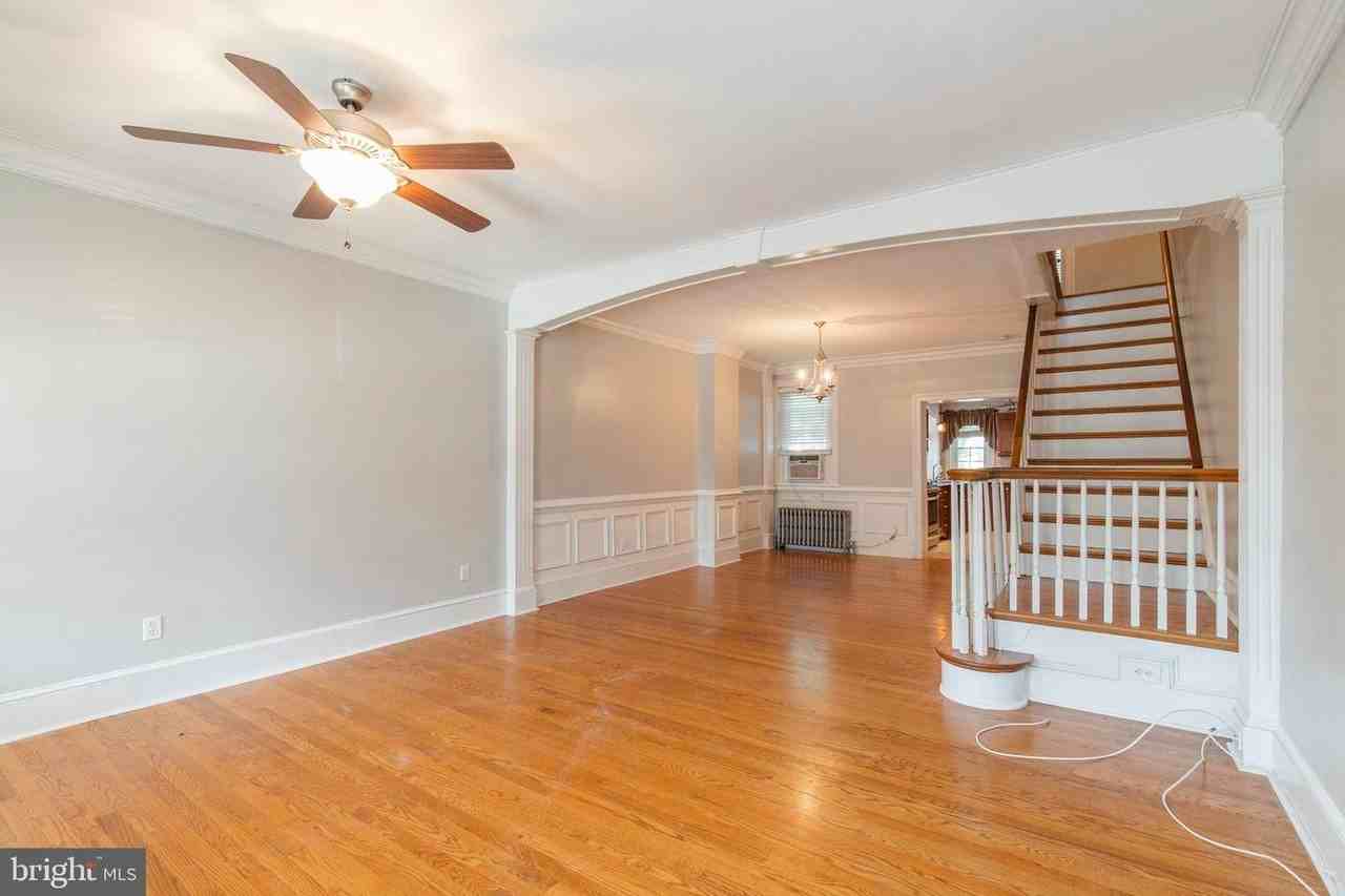 620 E Hector St - Photo 2 of 20