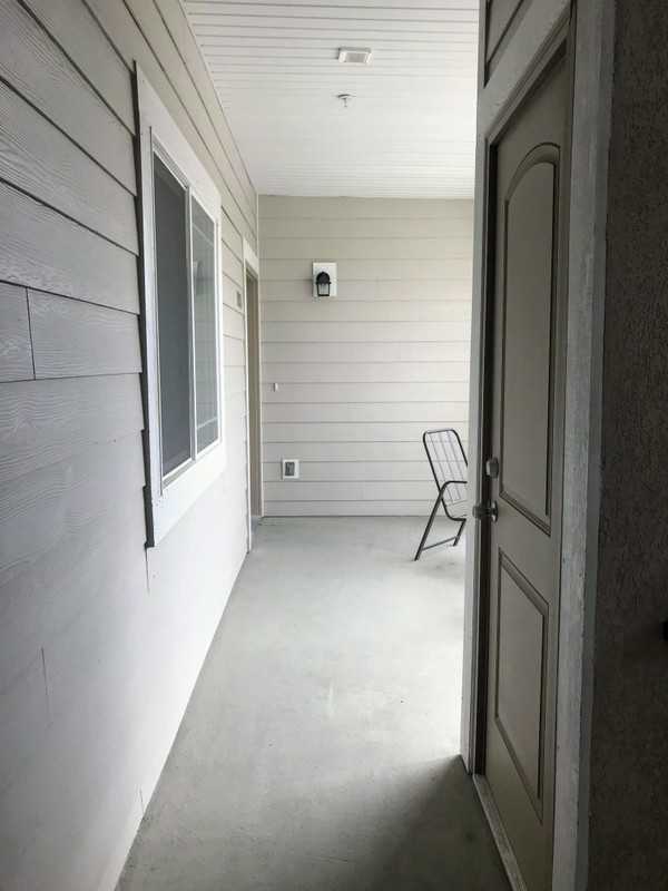 213 W Ridge Rd - Photo 3 of 50