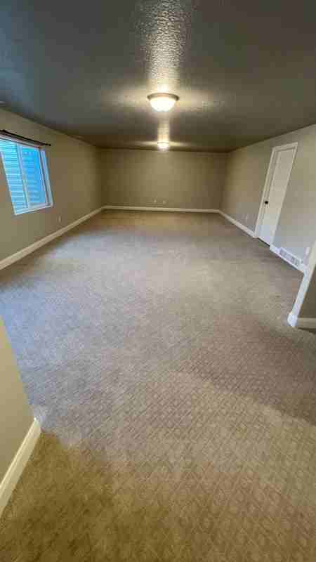 1747 S Prevedel Dr - Photo 5 of 9