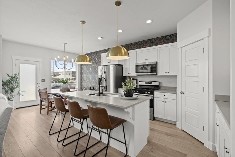 3821 Wn - Photo 3 of 15