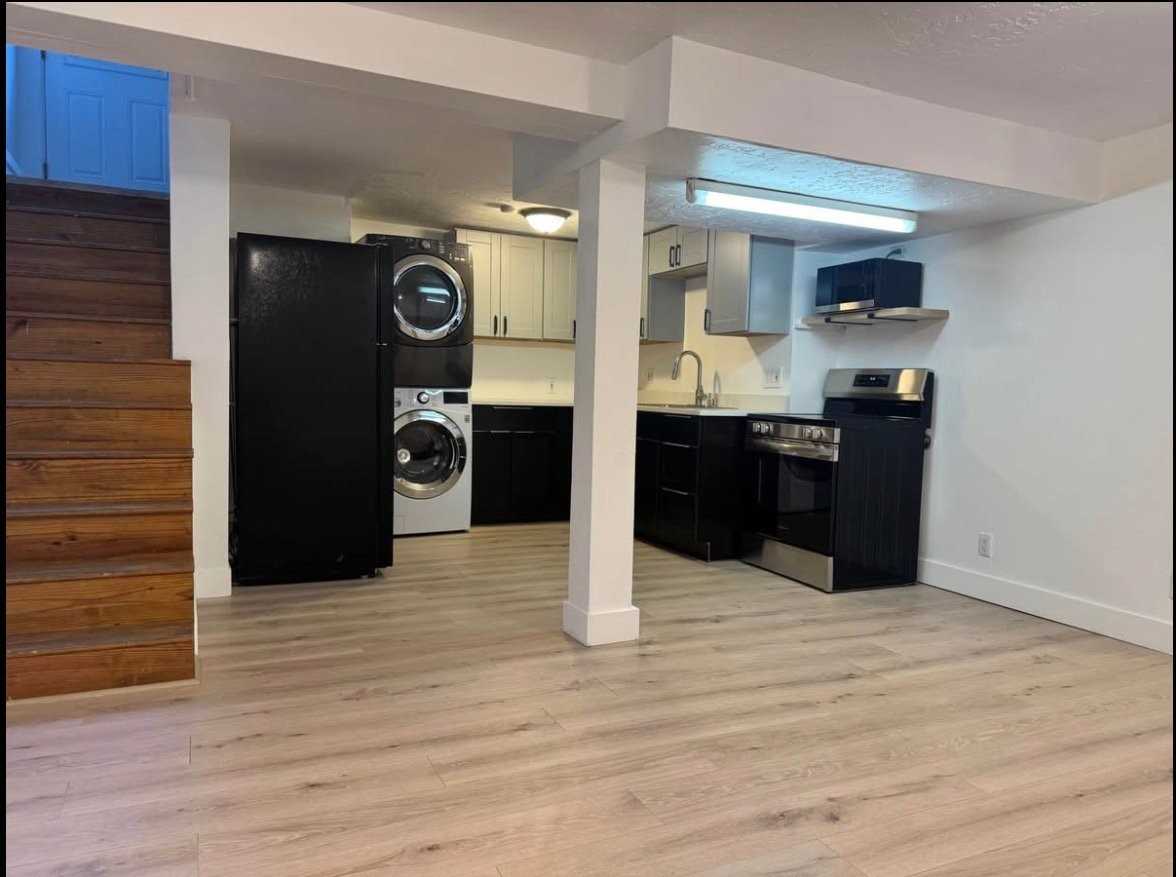3985 Evelyn Rd - Photo 2 of 9