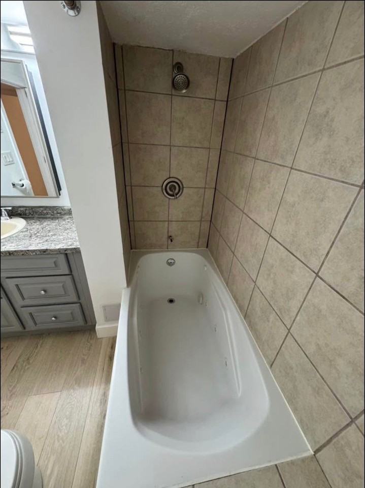 3985 Evelyn Rd - Photo 6 of 9
