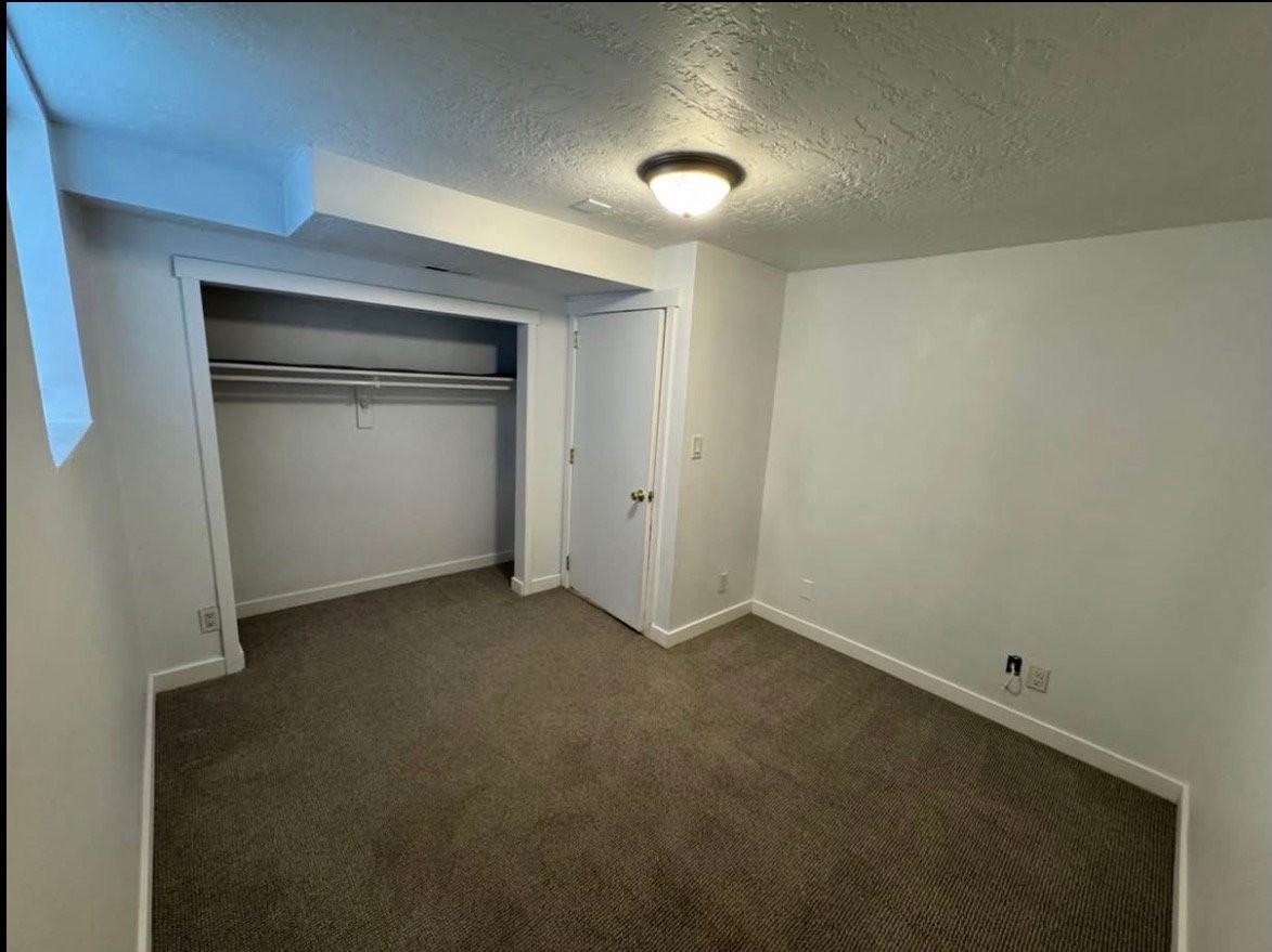 3985 Evelyn Rd - Photo 7 of 9