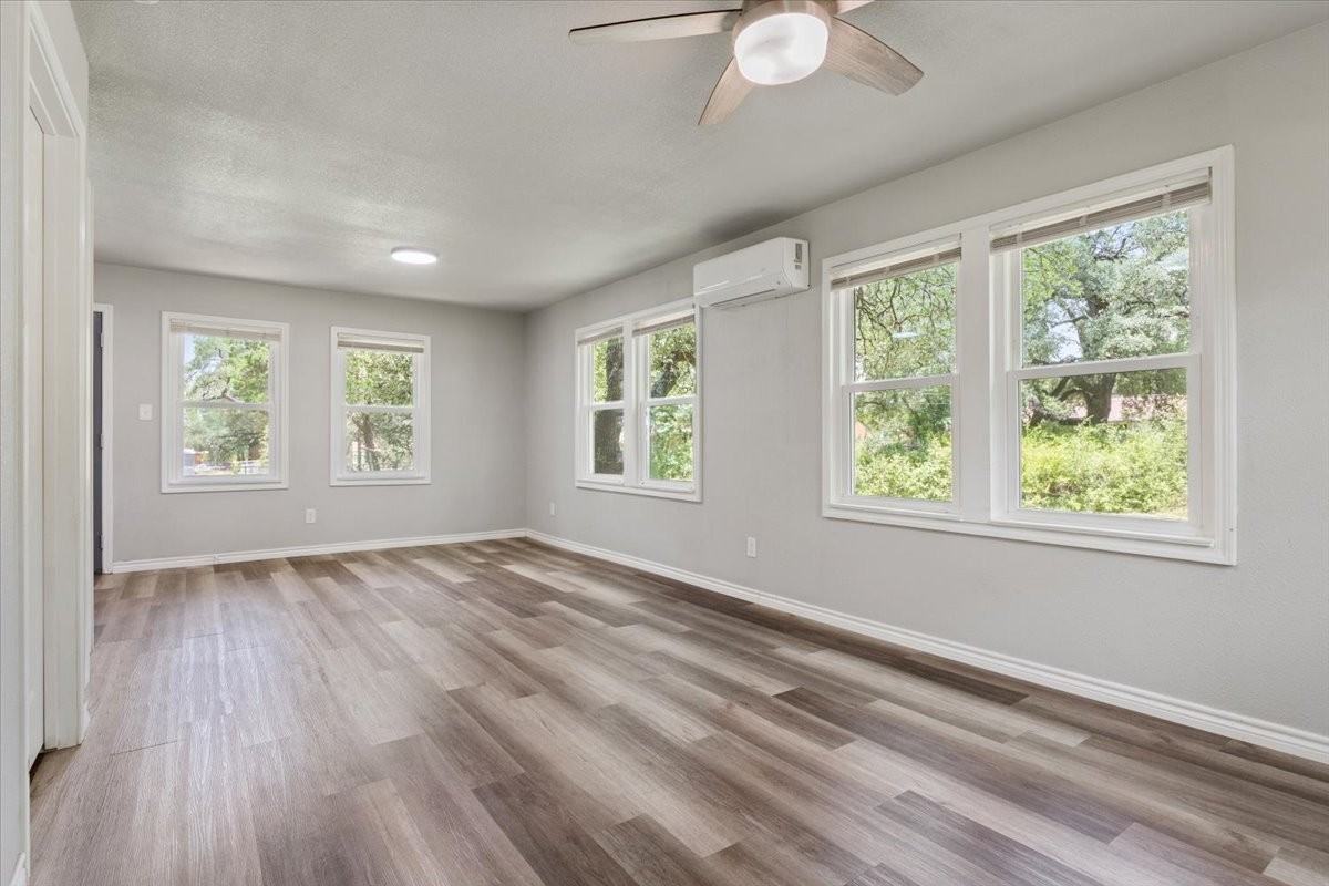 800 W Avenue D #B - Photo 5 of 19