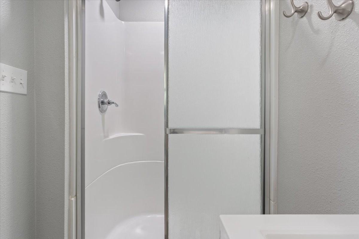 800 W Avenue D #B - Photo 6 of 19
