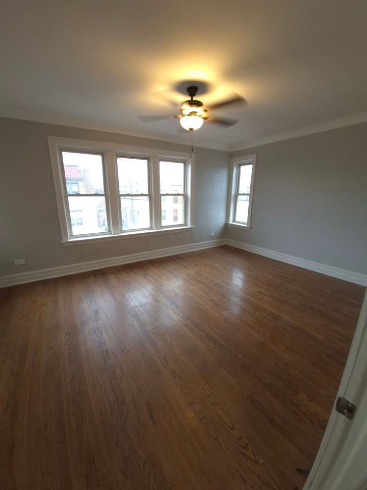 5735 W Washington - Photo 3 of 11