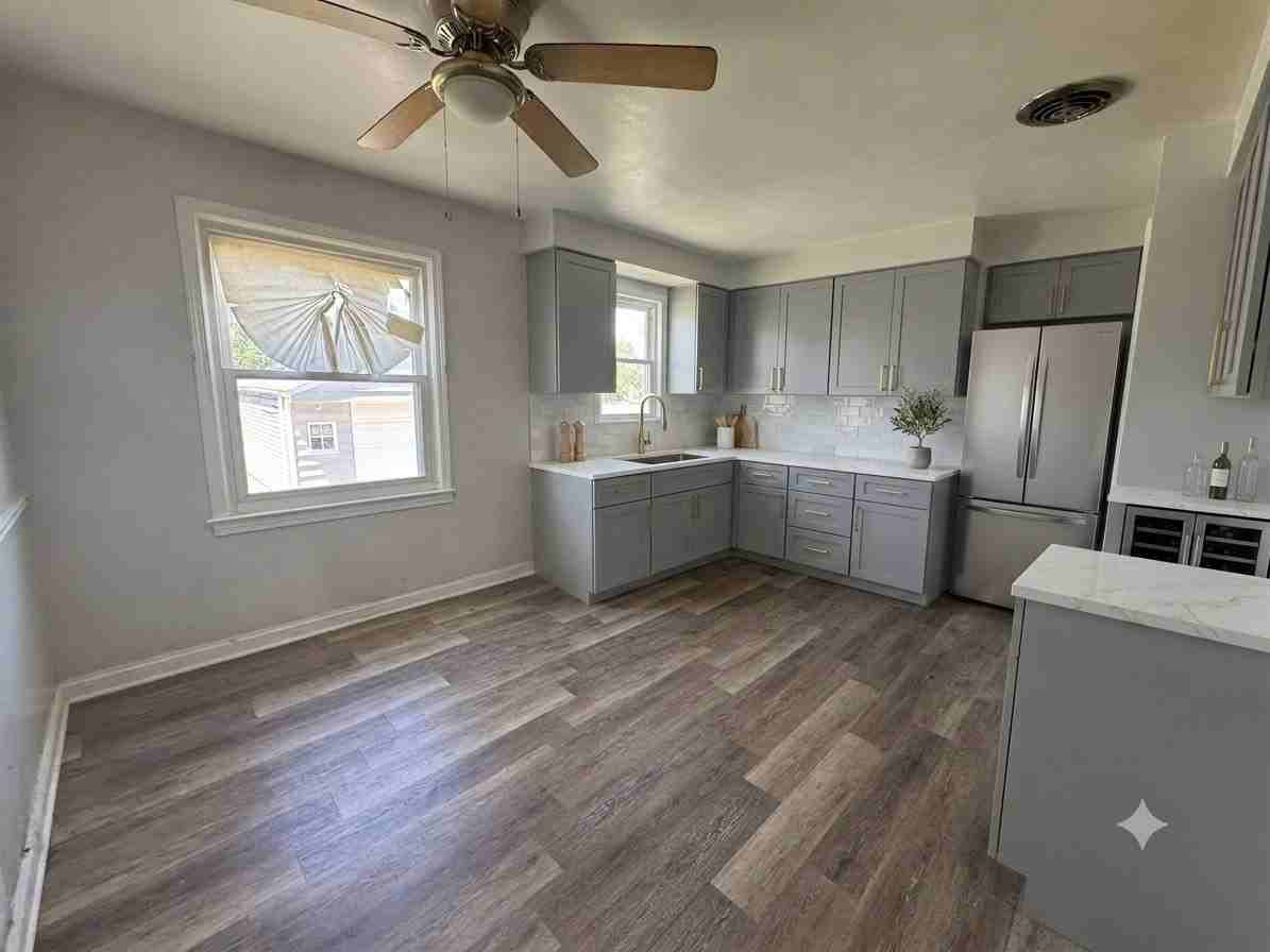 11511 Bradwell Rd - Photo 3 of 6