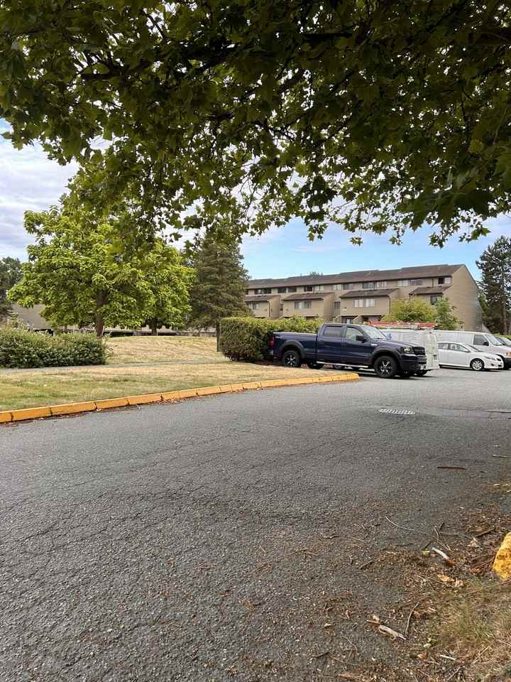 8180 Colonial Drive - Photo 3 of 18