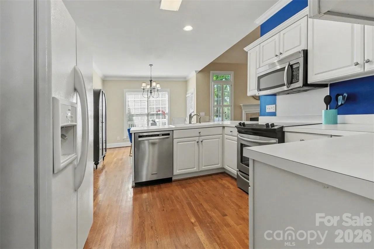 6739 Red Maple Dr - Photo 6 of 18