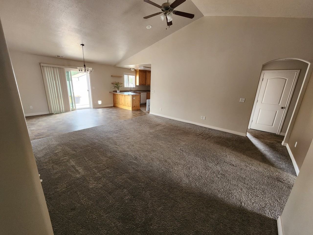 294 W Leann Way - Photo 2 of 11