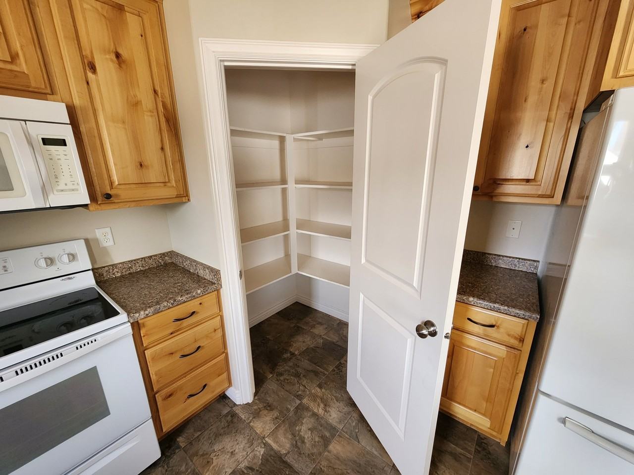 294 W Leann Way - Photo 4 of 11