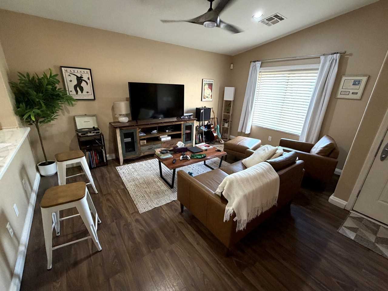 1735 E Palo Blanco Way - Photo 4 of 9